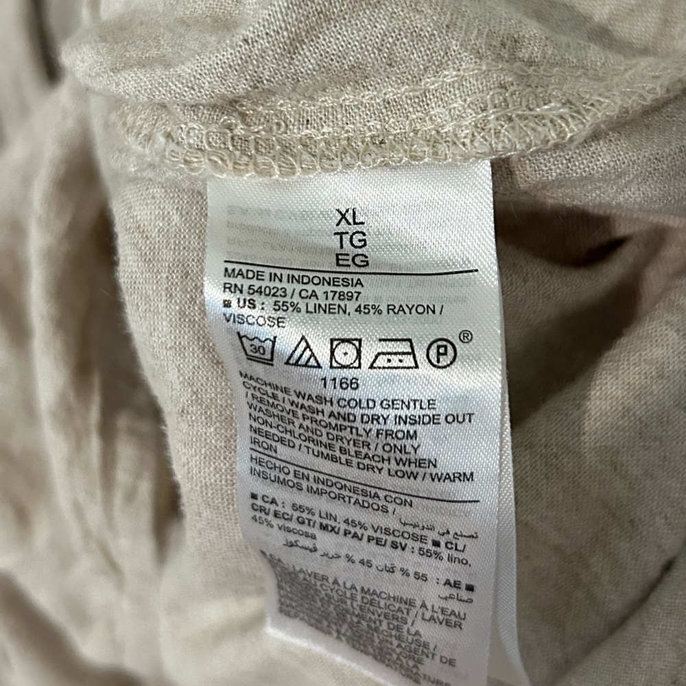 Old Navy Beige Button-Down Linen Shirt - Picture 4 of 6